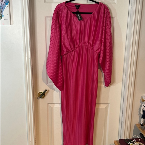 NWT Size 16 Vibrant Pink Long Sleeve Dress from BooHoo - Picture 5 of 12